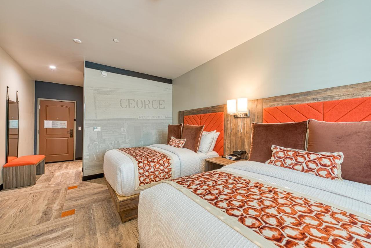 Hotel Lexen Newhall & Santa Clarita - Near Six Flags Magic Mountain エクステリア 写真