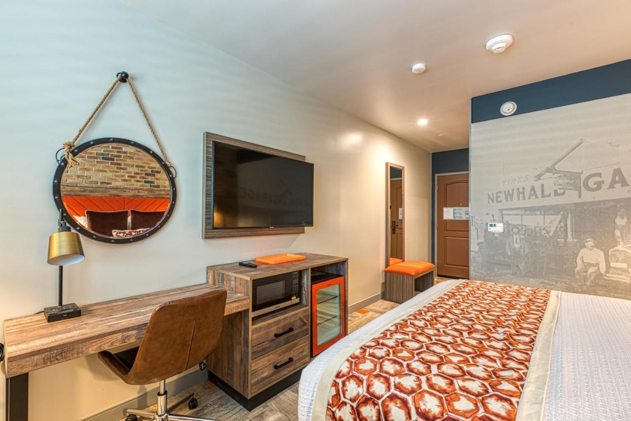Hotel Lexen Newhall & Santa Clarita - Near Six Flags Magic Mountain エクステリア 写真