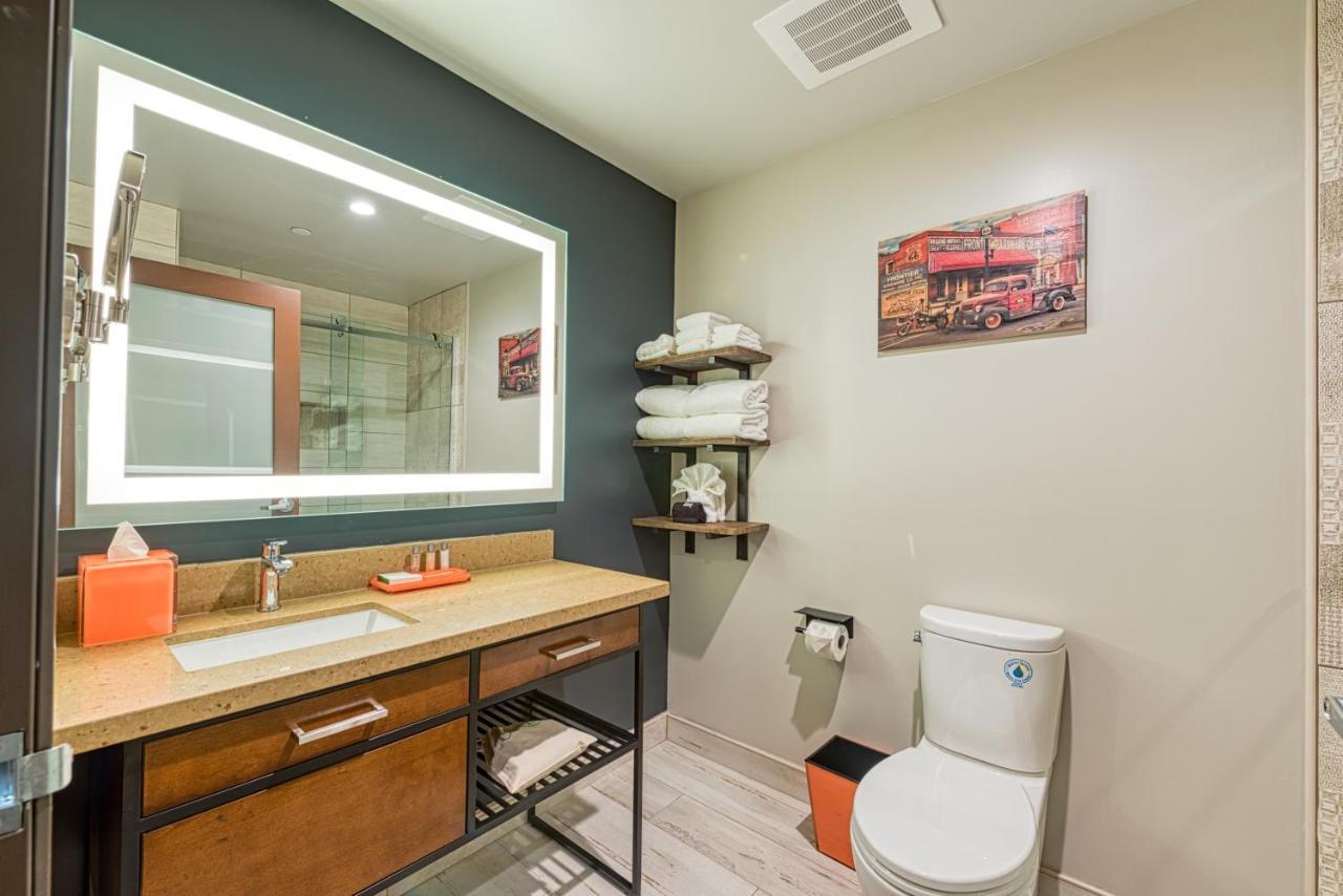 Hotel Lexen Newhall & Santa Clarita - Near Six Flags Magic Mountain エクステリア 写真