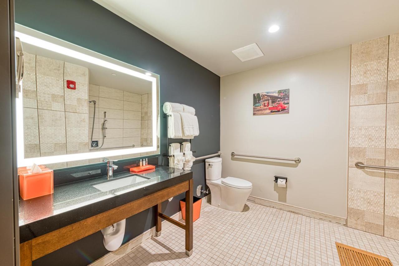 Hotel Lexen Newhall & Santa Clarita - Near Six Flags Magic Mountain エクステリア 写真