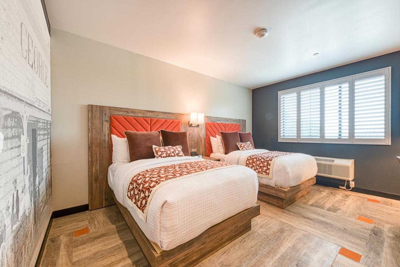 Hotel Lexen Newhall & Santa Clarita - Near Six Flags Magic Mountain エクステリア 写真